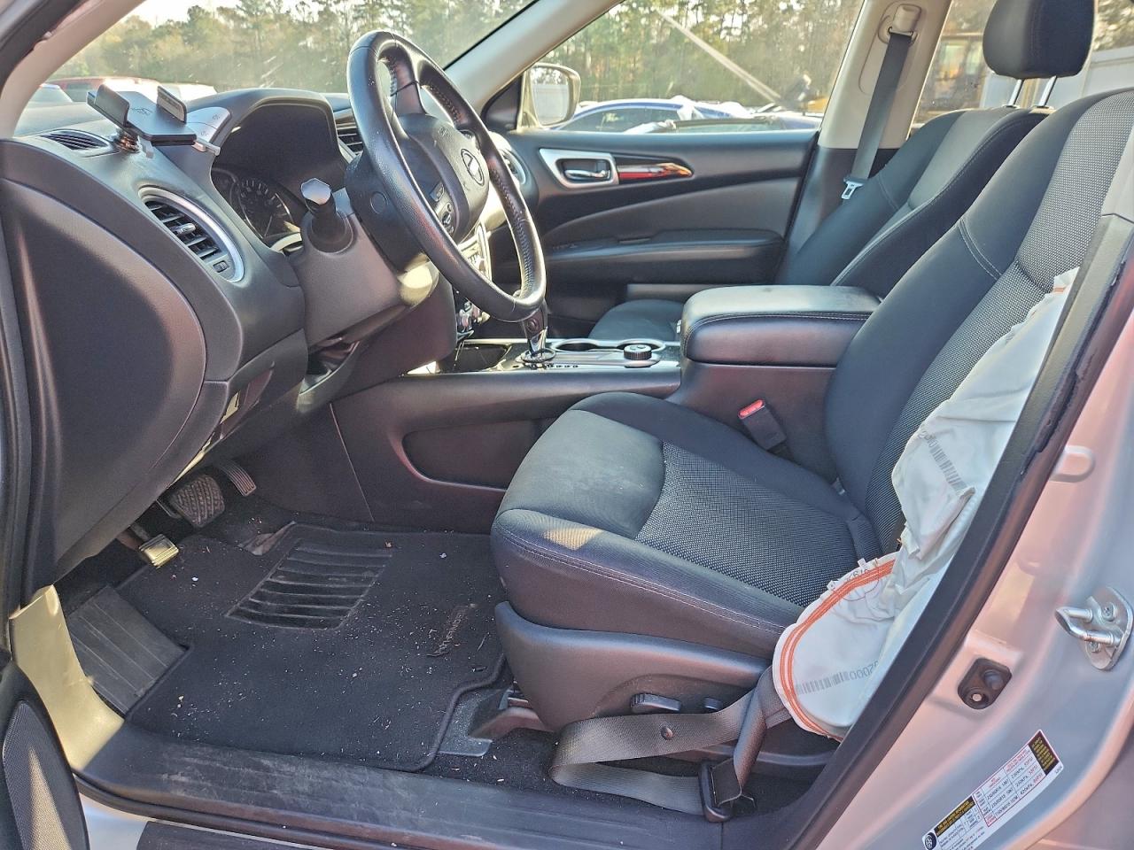 2019 Nissan Pathfinder S VIN: 5N1DR2MM6KC627654 Lot: 94094655