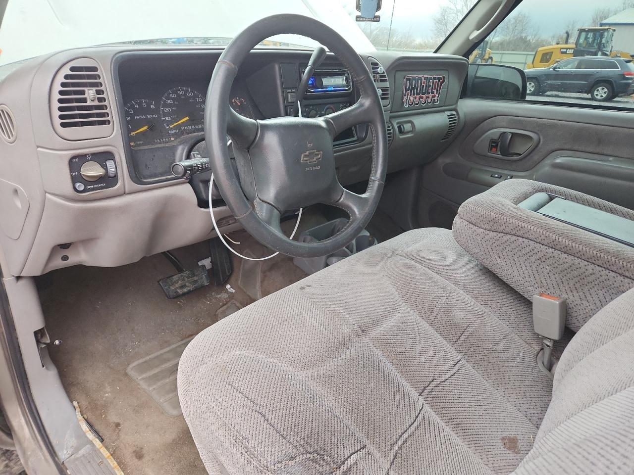 1998 Chevrolet Gmt-400 K1500 VIN: 2GCEK19R5W1279823 Lot: 93098005