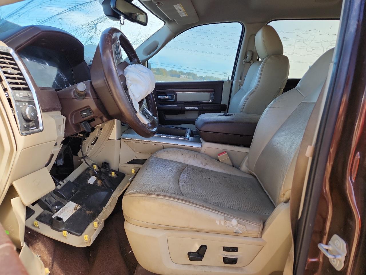 2015 Ram 1500 Laramie VIN: 1C6RR7NT0FS702574 Lot: 91986135