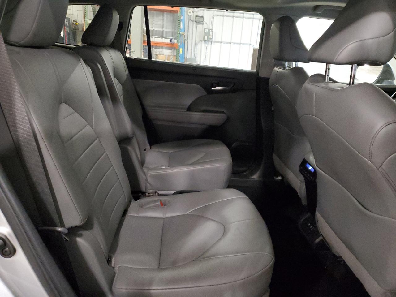 2021 Toyota Highlander Hybrid Xle VIN: 5TDGBRCH1MS535775 Lot: 92788625