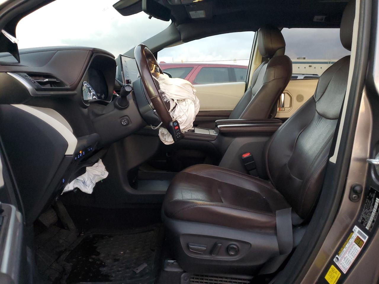 2021 Toyota Sienna Limited VIN: 5TDERKEC1MS031643 Lot: 93934405