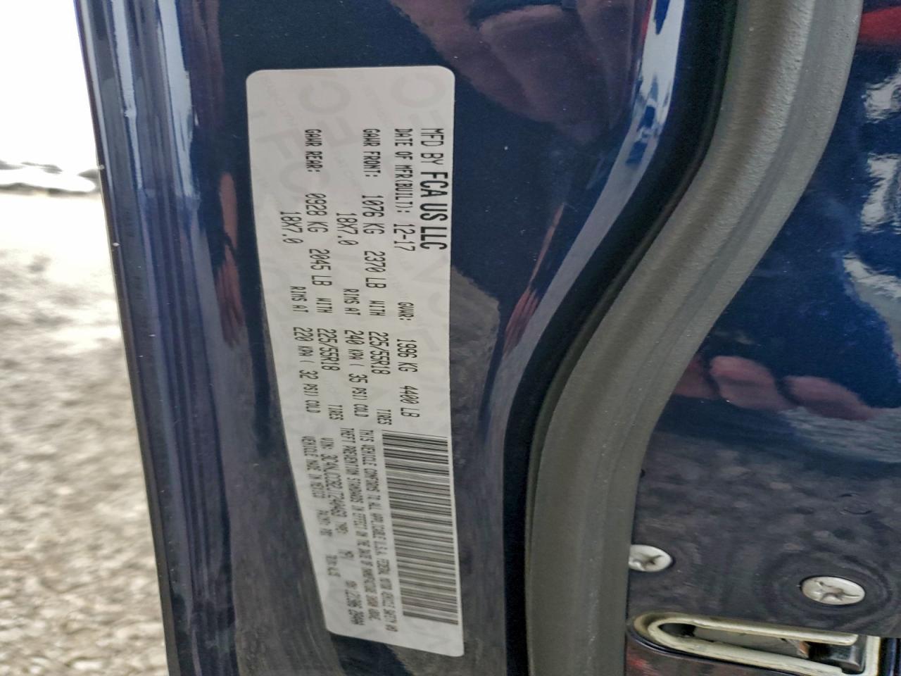 2018 Jeep Compass Limited VIN: 3C4NJCCB2JT240463 Lot: 94029445