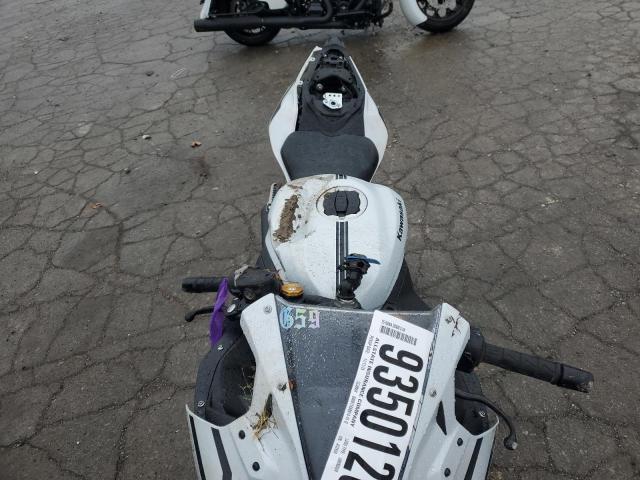 2024 KAWASAKI ZX400 S  