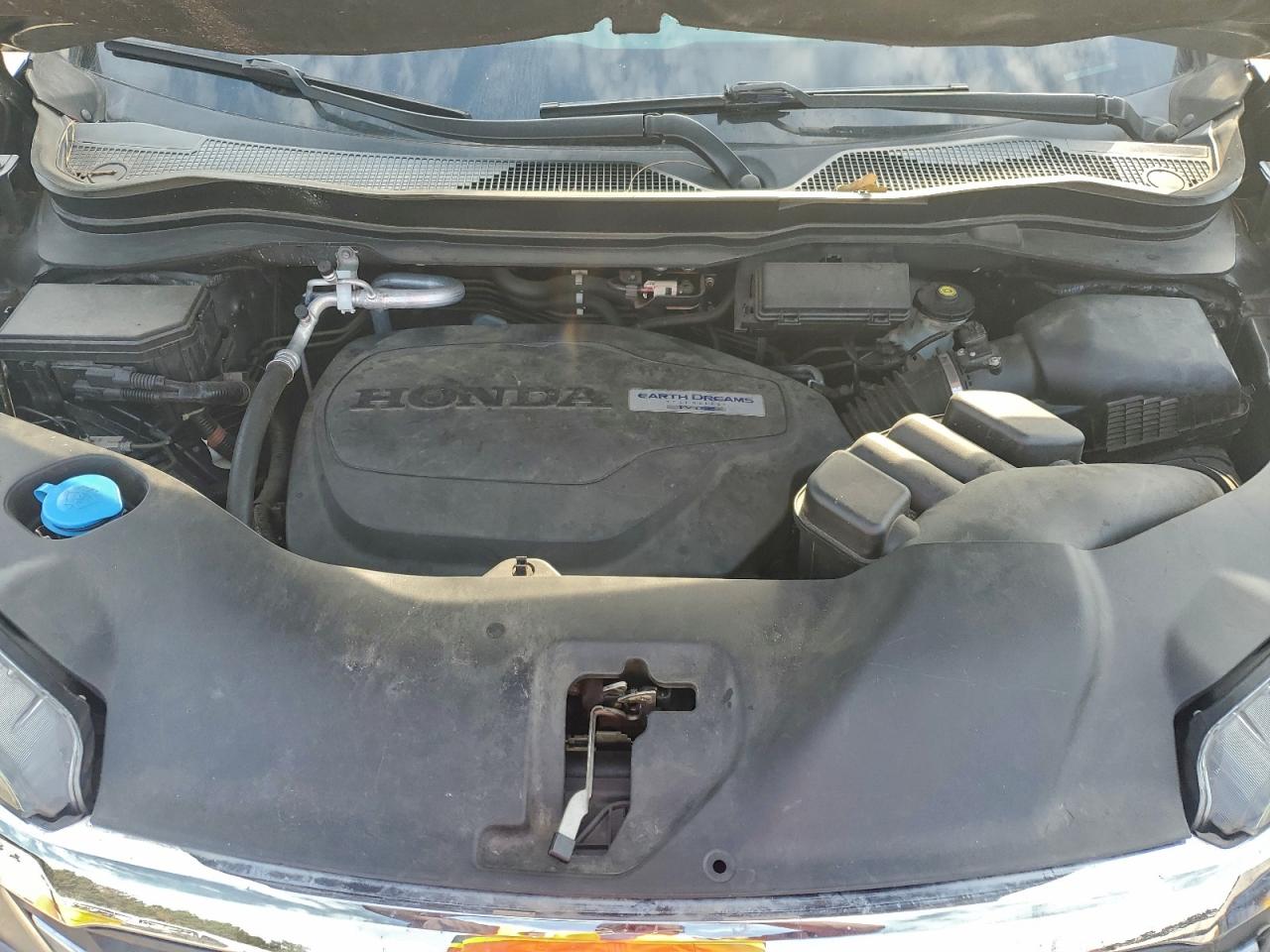 2018 Honda Pilot Lx VIN: 5FNYF5H10JB013684 Lot: 93684235