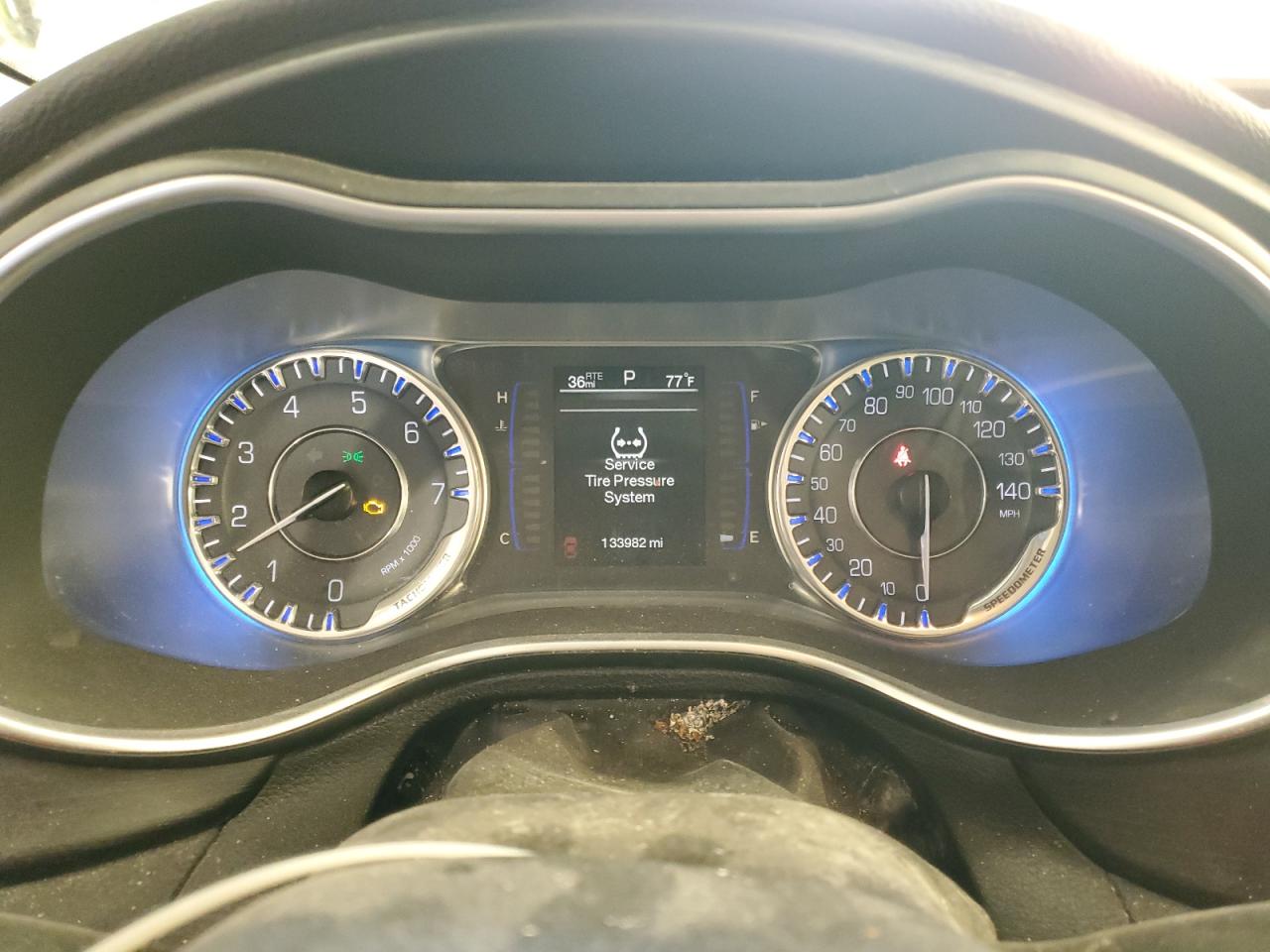 2015 Chrysler 200 Limited VIN: 1C3CCCAB2FN722592 Lot: 84998425