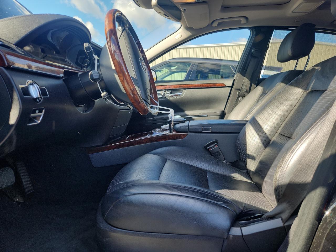 2011 Mercedes-Benz S 550 4Matic VIN: WDDNG8GB8BA368498 Lot: 90609885