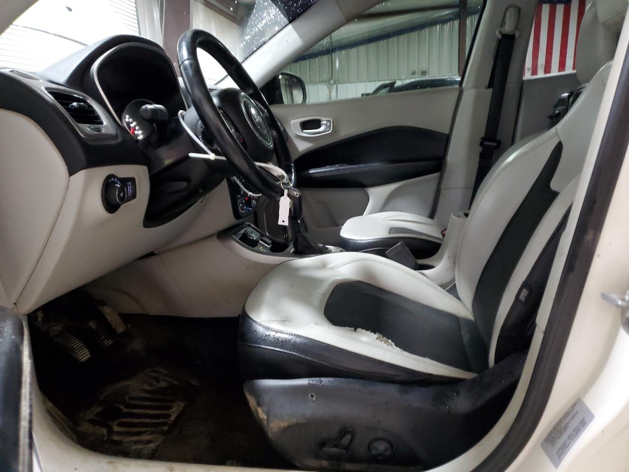 2018 Jeep Compass Latitude VIN: 3C4NJDBB2JT113493 Lot: 91785245