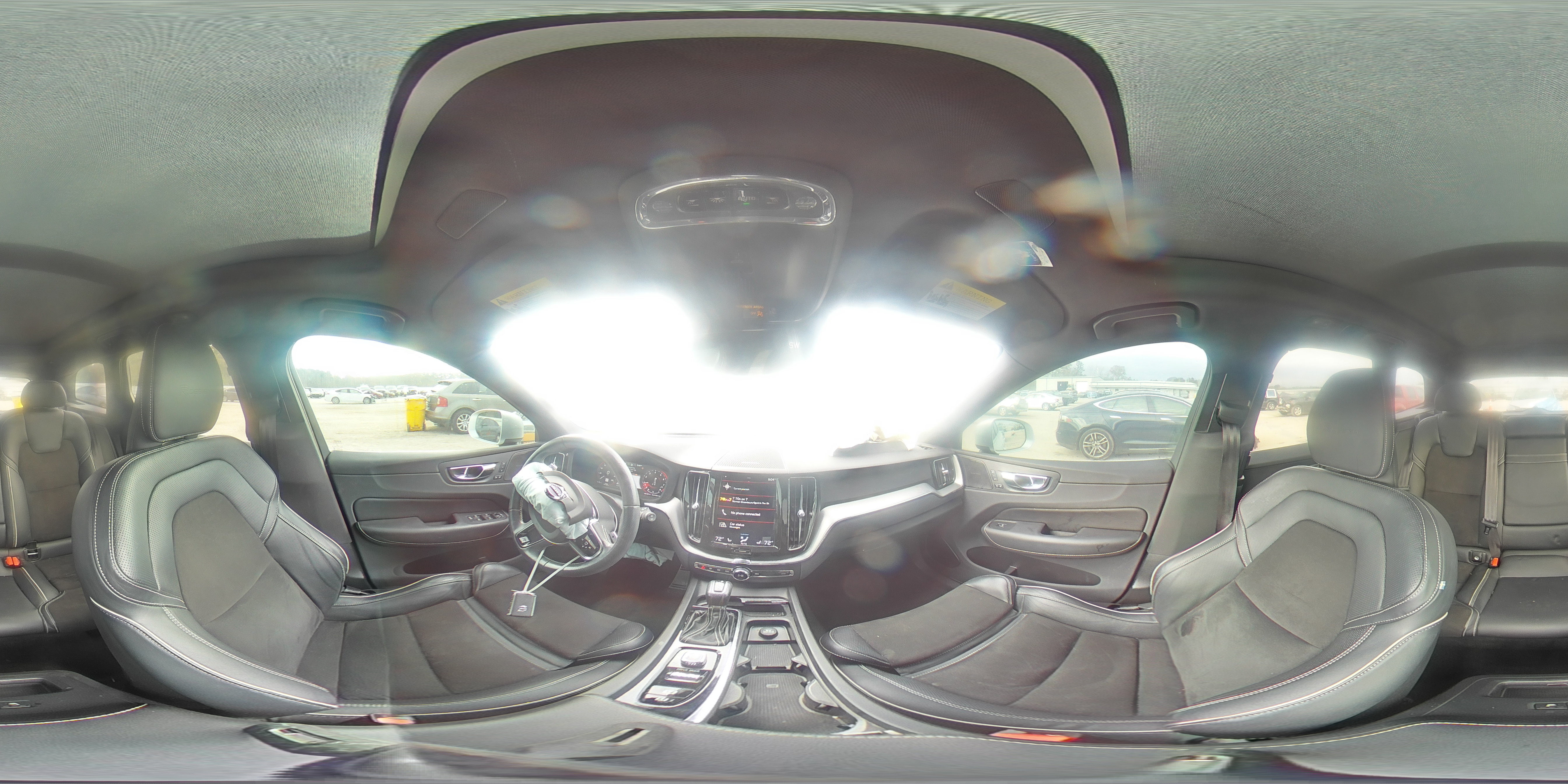 2019 Volvo Xc60 T5 R-Design VIN: LYV102RM9KB296793 Lot: 94336715