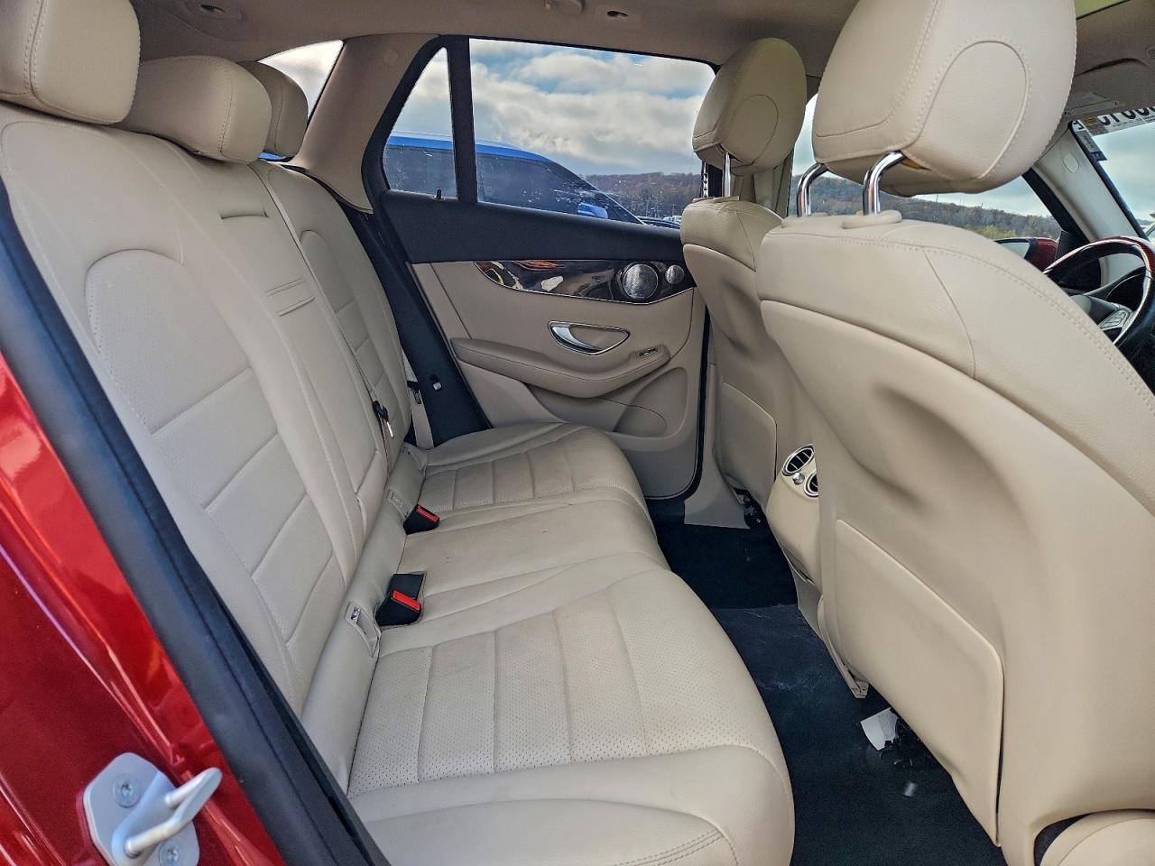 2016 Mercedes-Benz Glc 300 VIN: WDC0G4JB3GF011384 Lot: 94338135