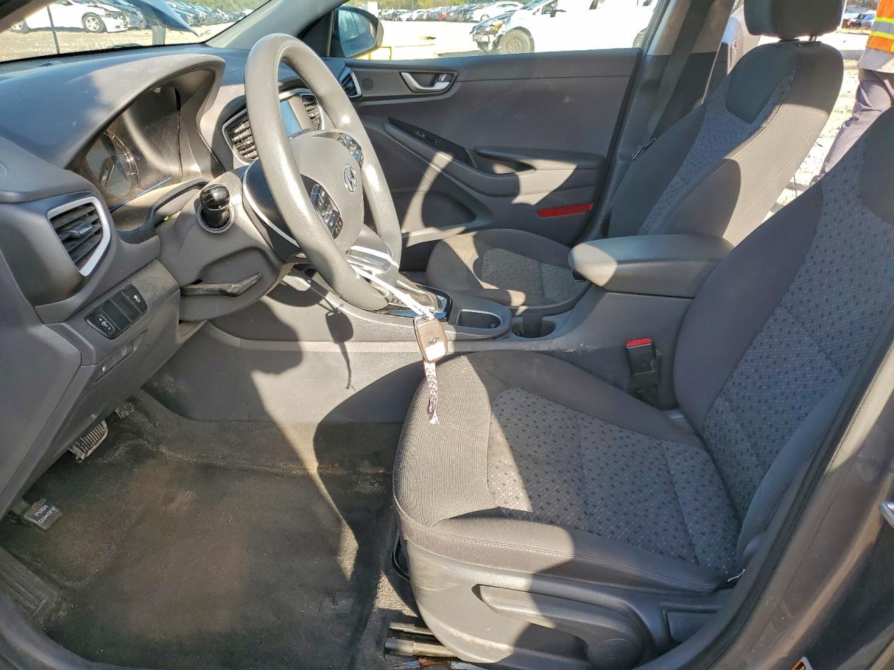 2019 Hyundai Ioniq Blue VIN: KMHC65LC4KU166690 Lot: 94296375