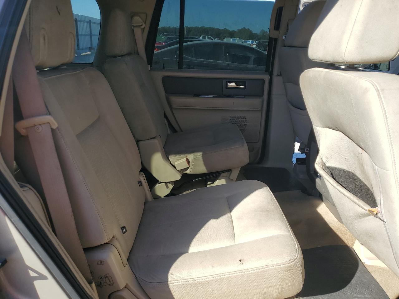 2007 Ford Expedition Xlt VIN: 1FMFU15577LA70687 Lot: 94060045