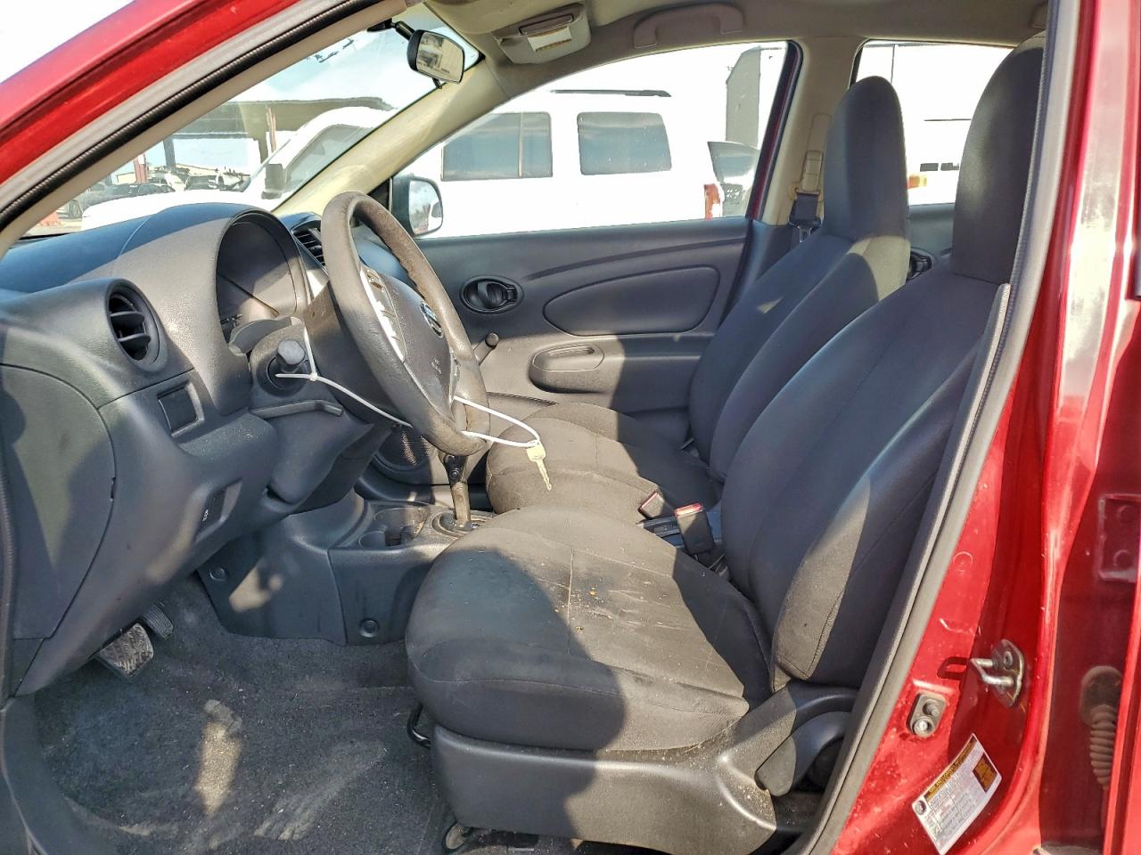 2015 Nissan Versa S VIN: 3N1CN7AP3FL950418 Lot: 93401245