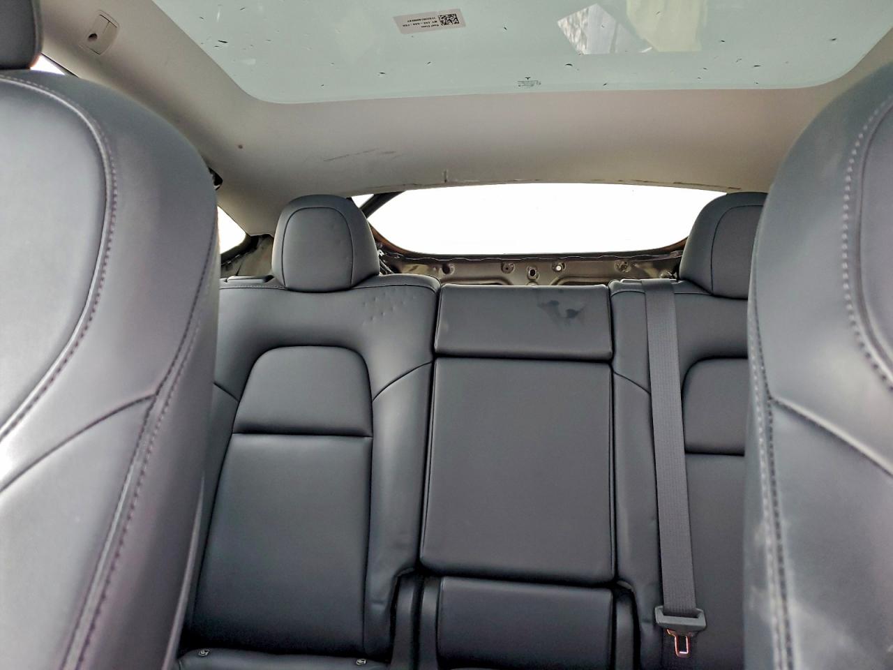 2022 Tesla Model Y VIN: 7SAYGDEEXNF411895 Lot: 92825395