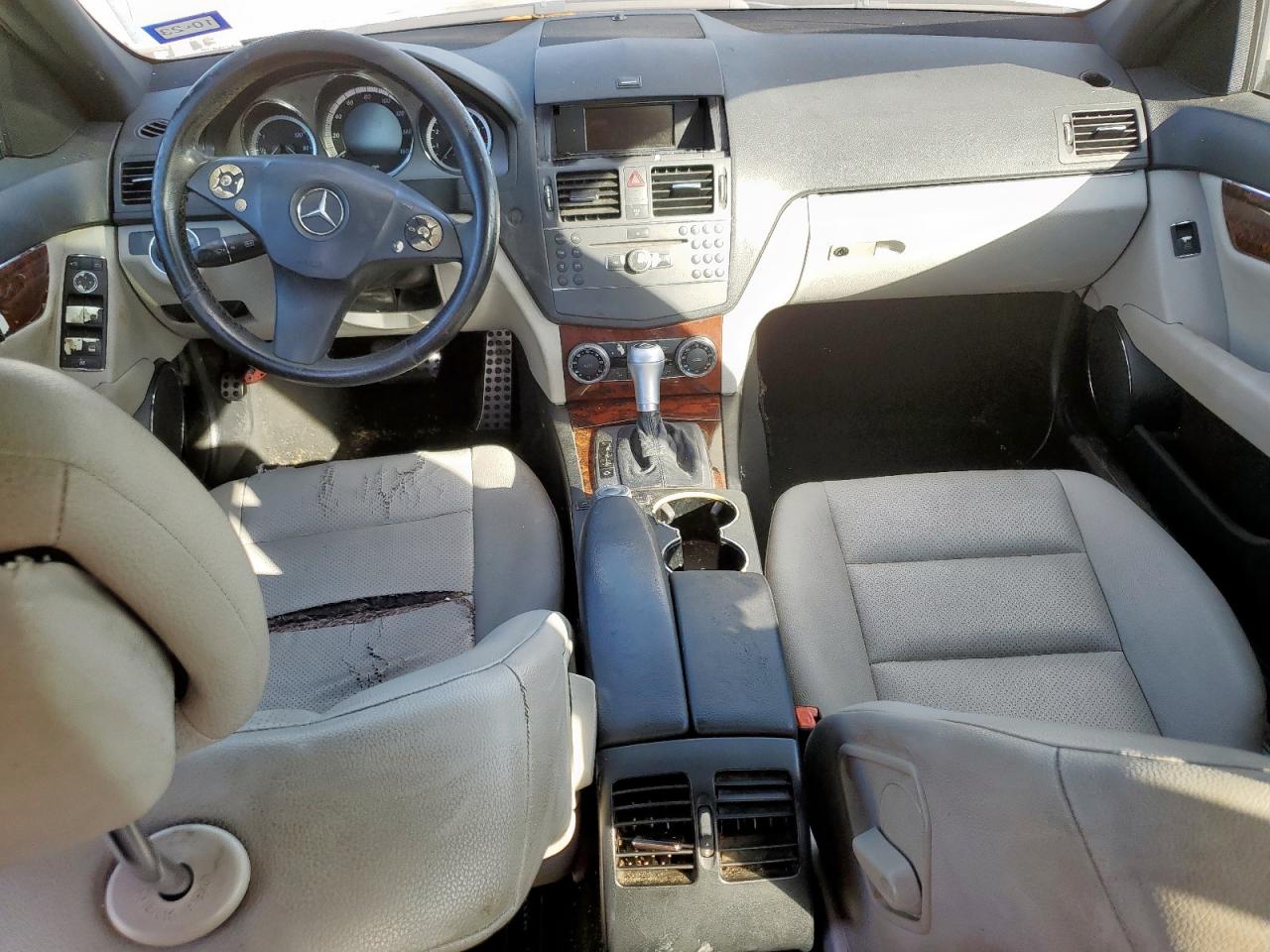 2010 Mercedes-Benz C 300 VIN: WDDGF5EB2AF421775 Lot: 92930735