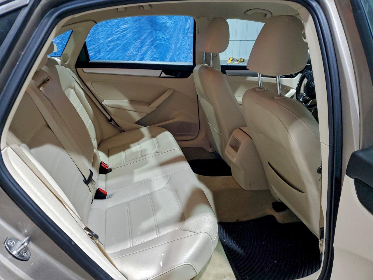 2015 Volkswagen Passat S VIN: 1VWAT7A3XFC104674 Lot: 94328455