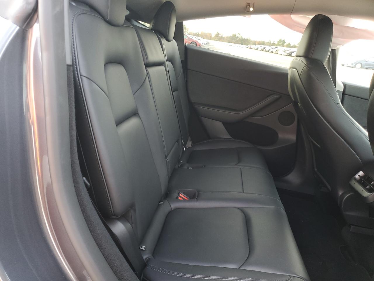 2023 Tesla Model Y VIN: 7SAYGDED5PF946417 Lot: 91272435