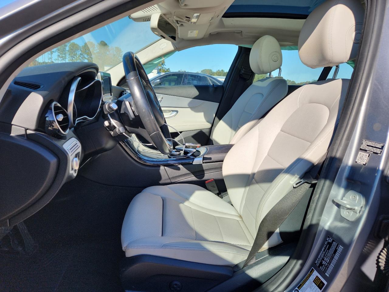 2015 Mercedes-Benz C 300 VIN: 55SWF4JB1FU077159 Lot: 91907895