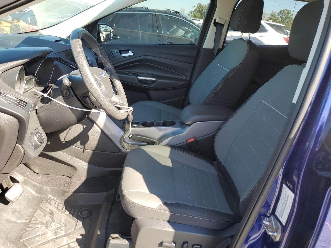 2015 Ford Escape Se VIN: 1FMCU9GXXFUA97052 Lot: 92590675