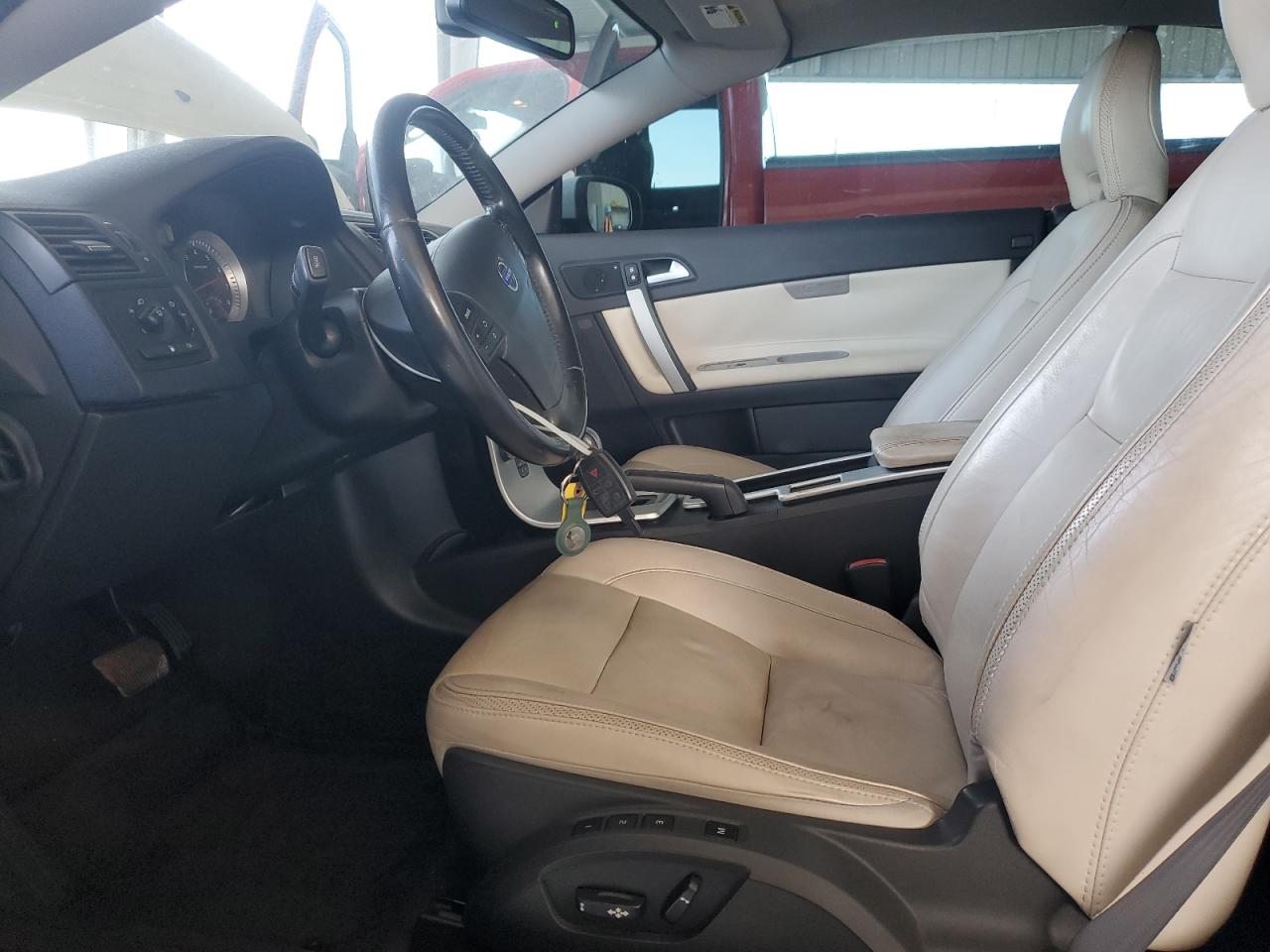 2013 Volvo C70 T5 VIN: YV1672MC9DJ137325 Lot: 92587685