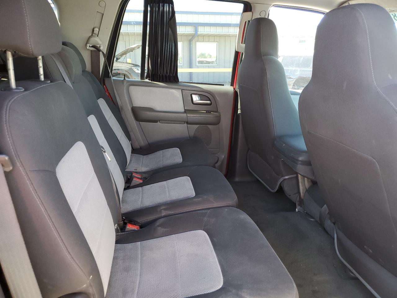 2004 Ford Expedition Xls VIN: 1FMRU13W54LB56598 Lot: 91817445