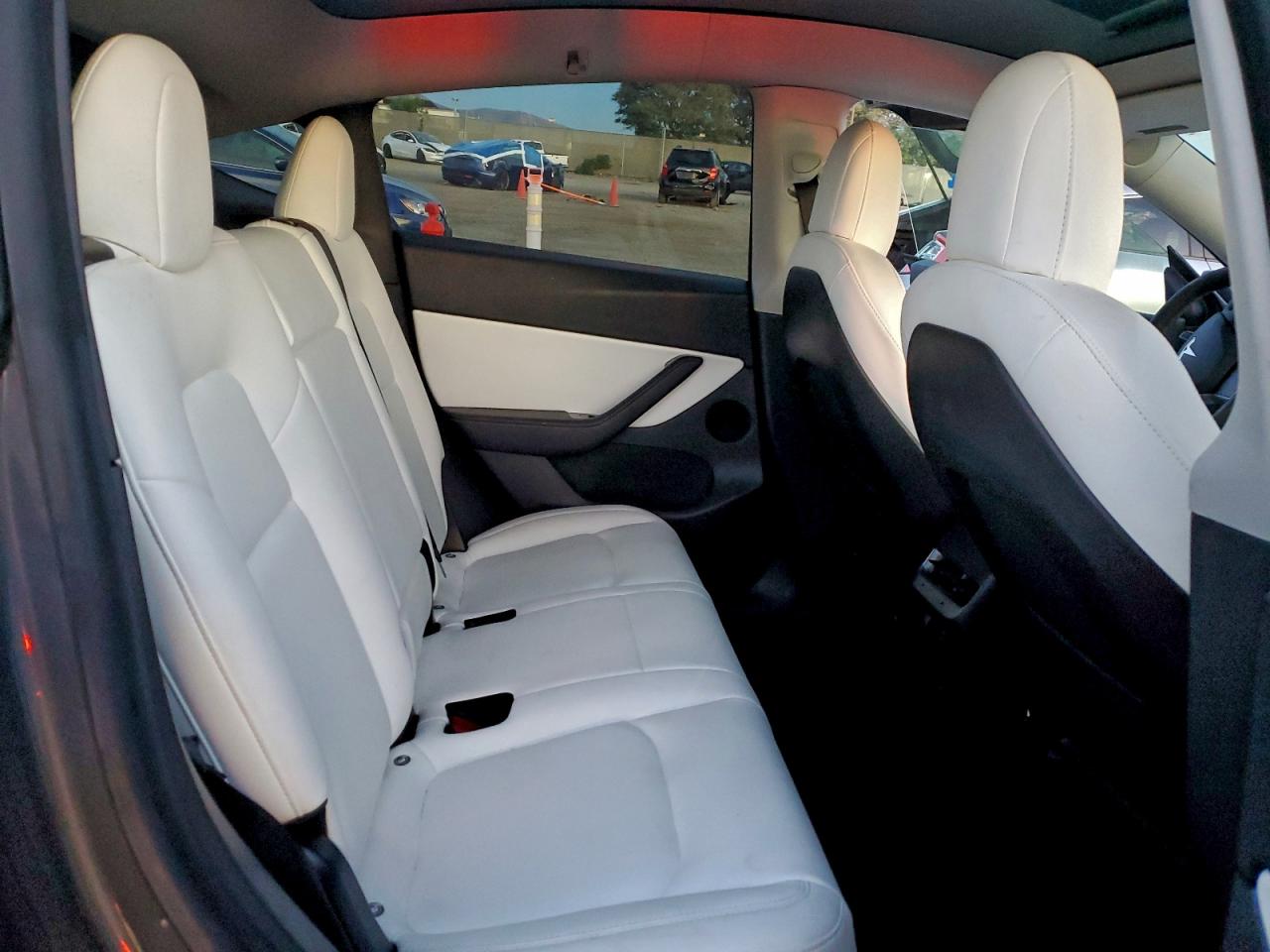 2020 Tesla Model Y VIN: 5YJYGDEF3LF020185 Lot: 93786955