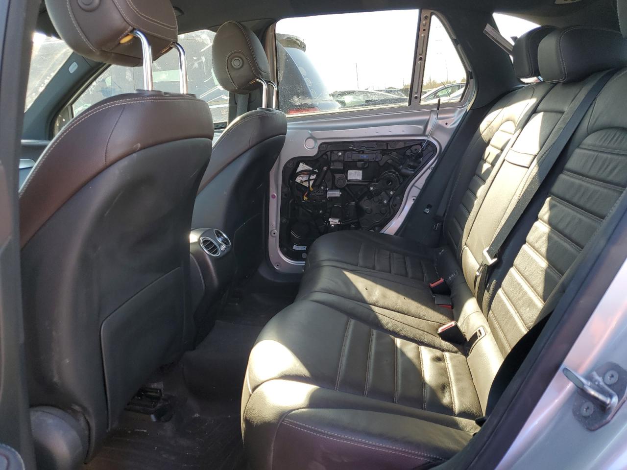 2017 Mercedes-Benz Glc 300 4Matic VIN: WDC0G4KB0HF153417 Lot: 92516635