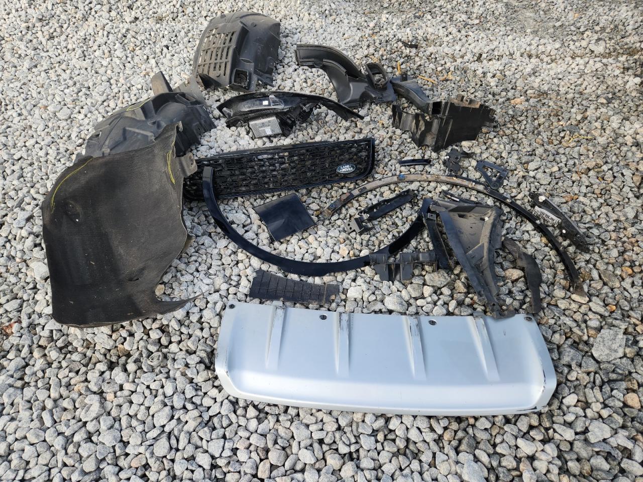 2020 Land Rover Discovery Landmark VIN: SALRU2RV5L2420621 Lot: 87071055