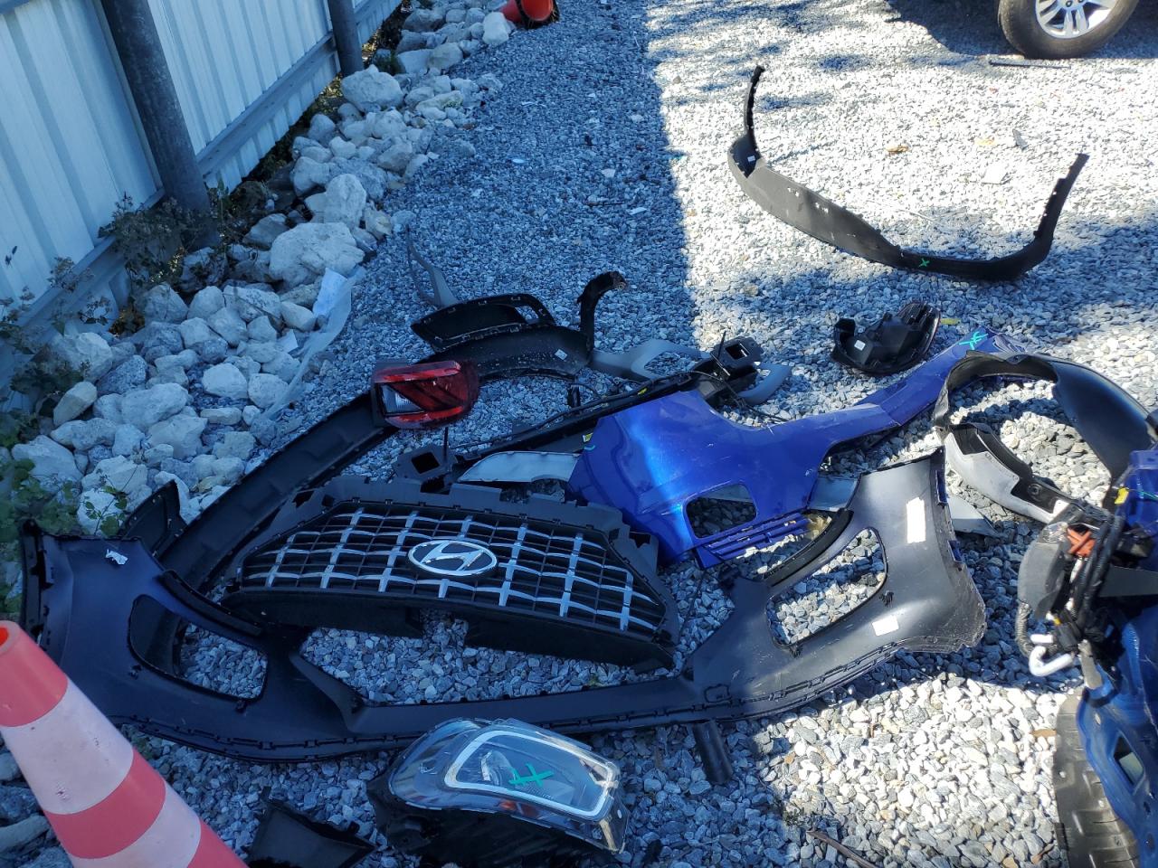 2025 Hyundai Venue Sel VIN: KMHRC8A35SU371698 Lot: 93086395