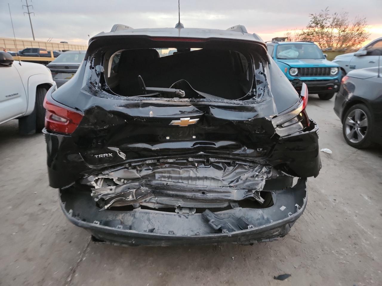 2025 Chevrolet Trax 1Lt VIN: KL77LHEP2SC245729 Lot: 92948475