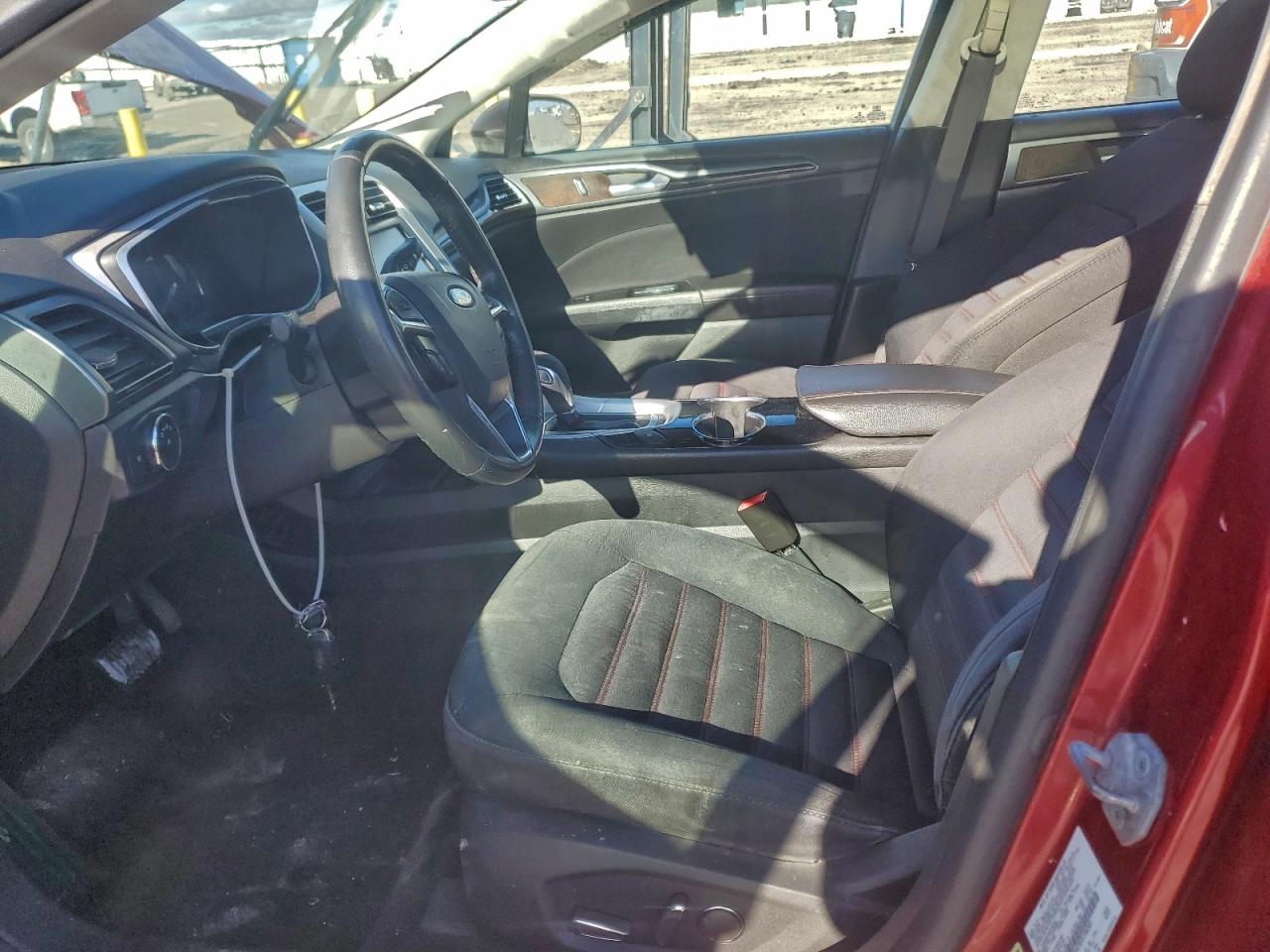 2015 Ford Fusion Se VIN: 3FA6P0H78FR198283 Lot: 94485985