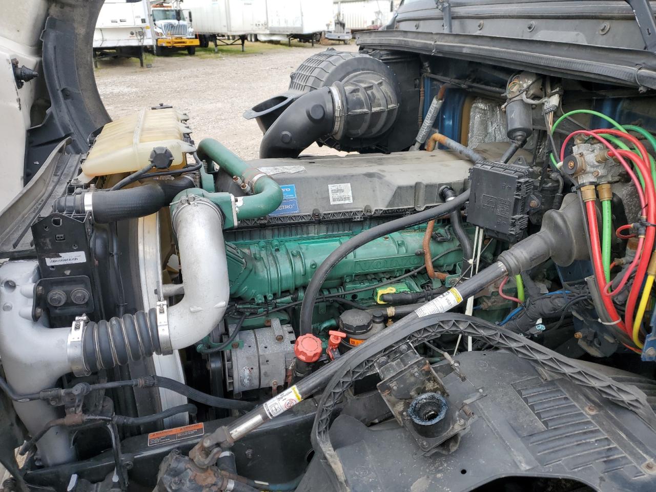 2015 Volvo Vnl Semi Truck VIN: 4V4NC9EJ8FN188110 Lot: 93150025