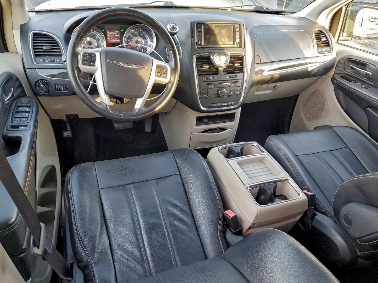 2015 Chrysler Town & Country Touring VIN: 2C4RC1BG2FR545422 Lot: 94517855