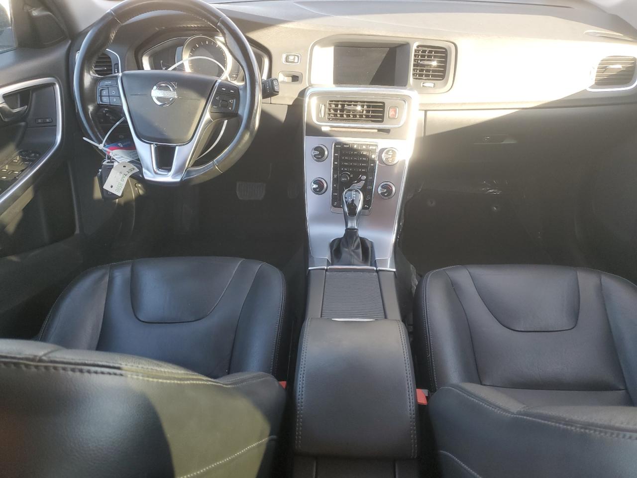 2018 Volvo V60 Cross Country Premier VIN: YV440MWK4J2058441 Lot: 91928915