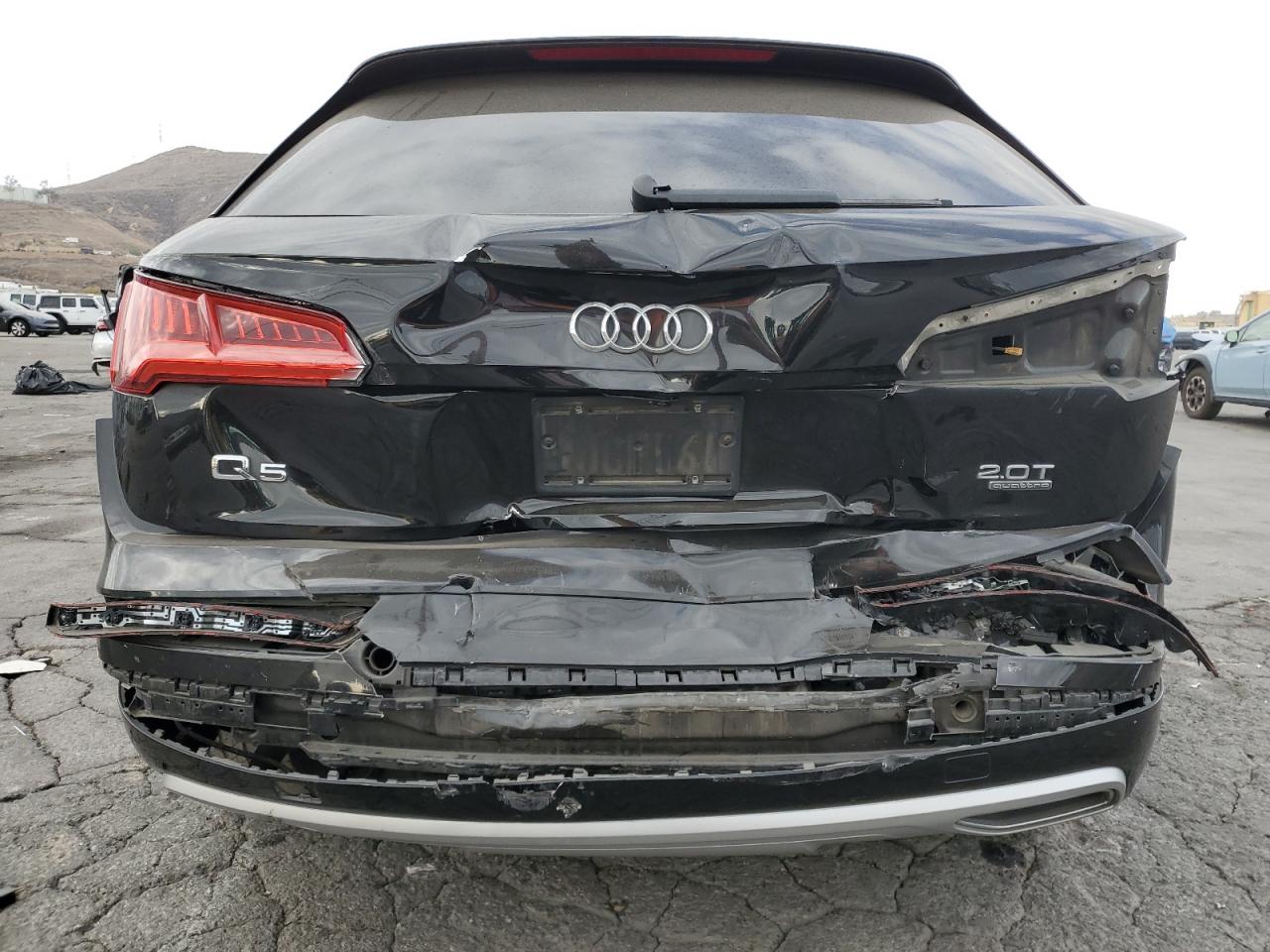 2018 Audi Q5 Premium VIN: WA1ANAFY6J2097391 Lot: 92353665