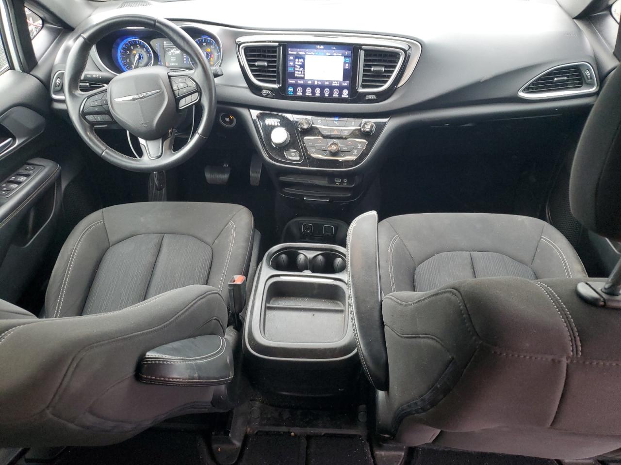 2018 Chrysler Pacifica Touring Plus VIN: 2C4RC1FG4JR287228 Lot: 92130575