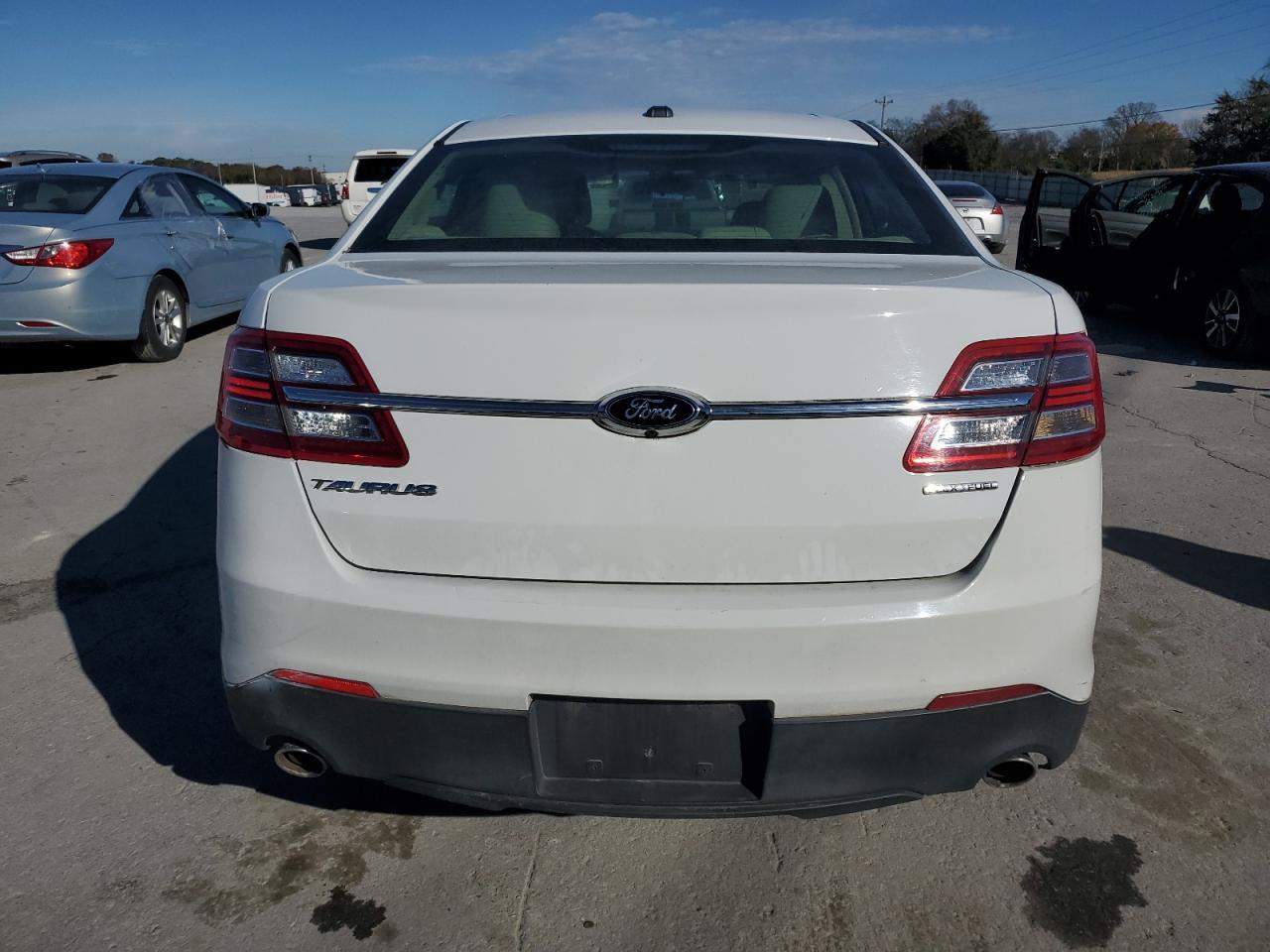 2015 Ford Taurus Se VIN: 1FAHP2D83FG200189 Lot: 92486625