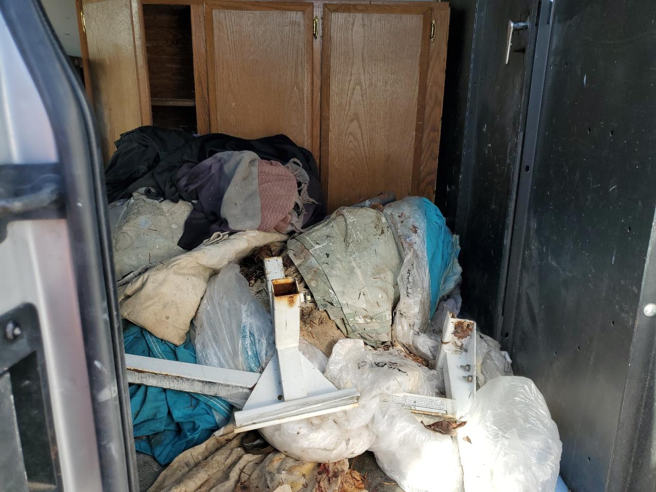 2008 Ford E250 Utility / Service Van VIN: 1FTNE24WX8DA21038 Lot: 91713495