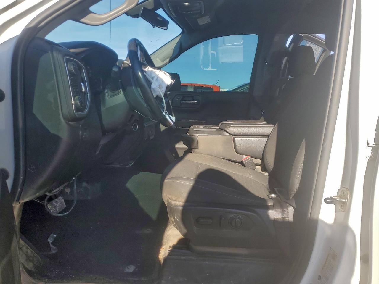 2022 Chevrolet Silverado Ltd K1500 Rst VIN: 1GCUYEED2NZ223355 Lot: 93502215