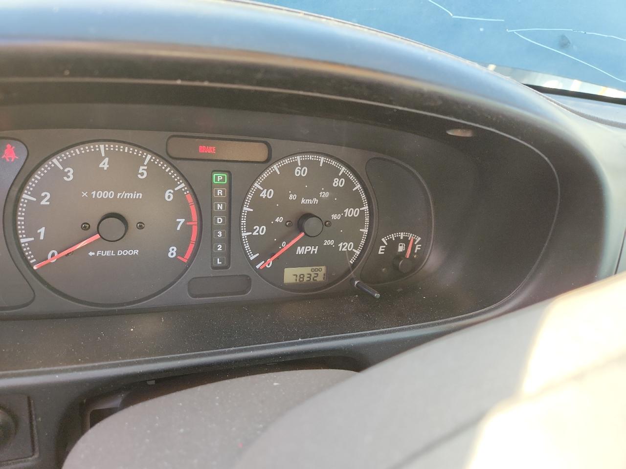 2000 Honda Passport Ex VIN: 4S6DM58W7Y4414833 Lot: 92814695