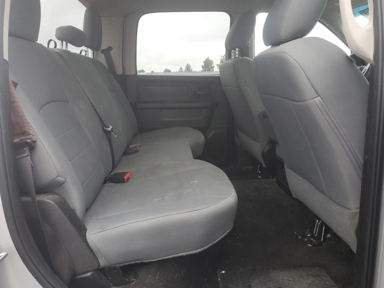 2017 Ram 1500 St VIN: 1C6RR7KG8HS686747 Lot: 93141895