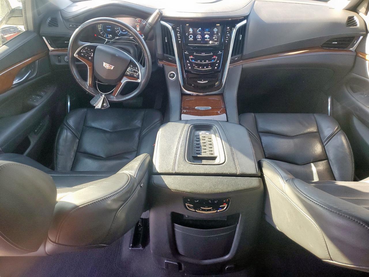 2017 Cadillac Escalade Luxury VIN: 1GYS3BKJ2HR258815 Lot: 91008795