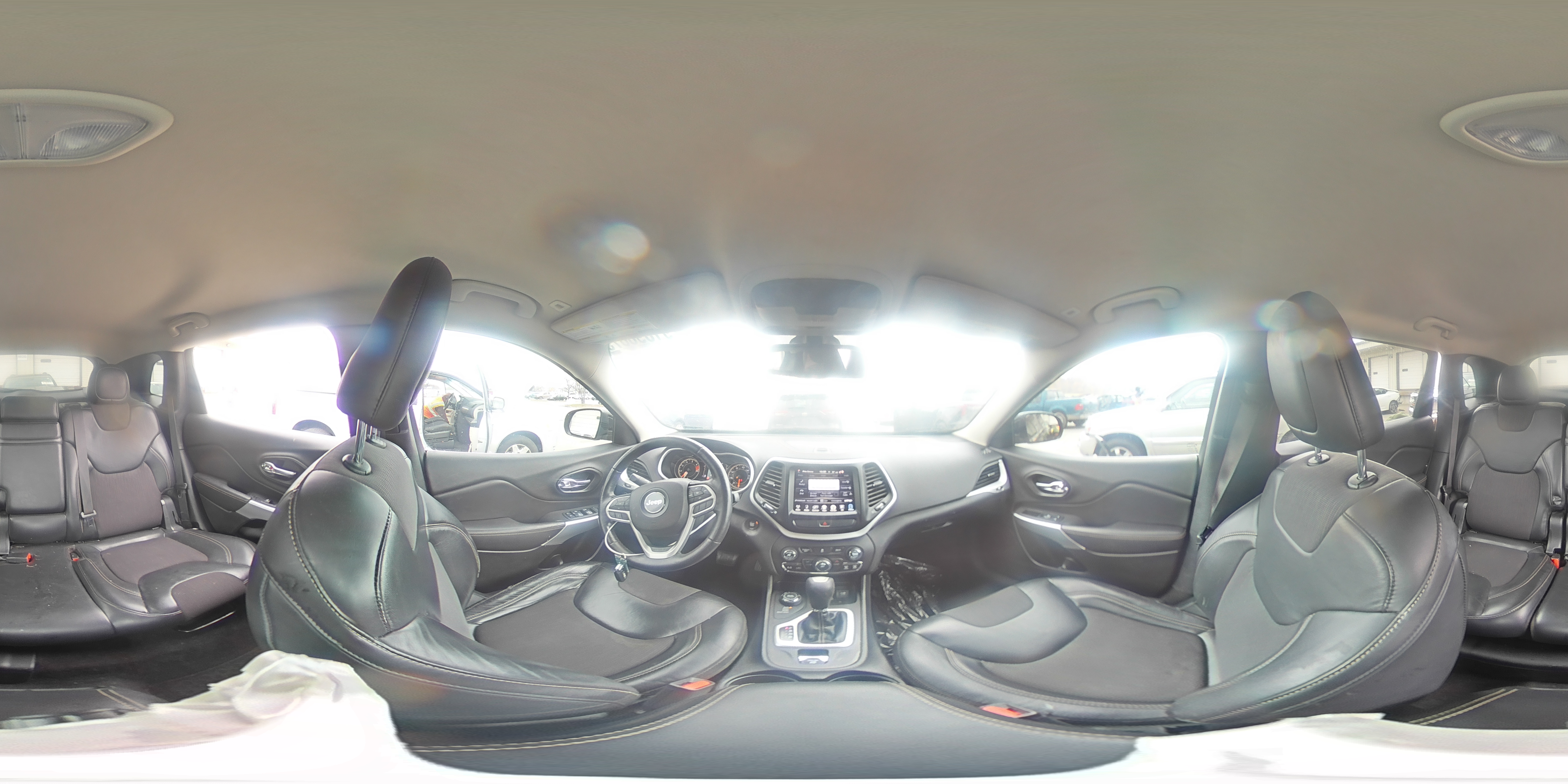 2018 Jeep Cherokee Latitude Plus VIN: 1C4PJMLB8JD535751 Lot: 91896675