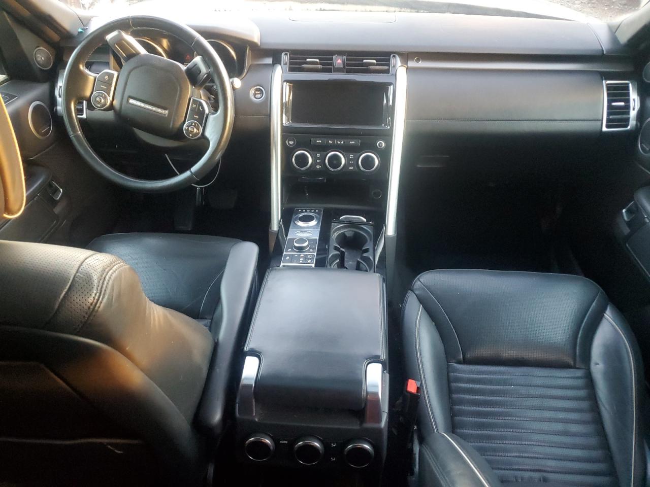 2017 Land Rover Discovery Hse Luxury VIN: SALRHBBKXHA018675 Lot: 90995785