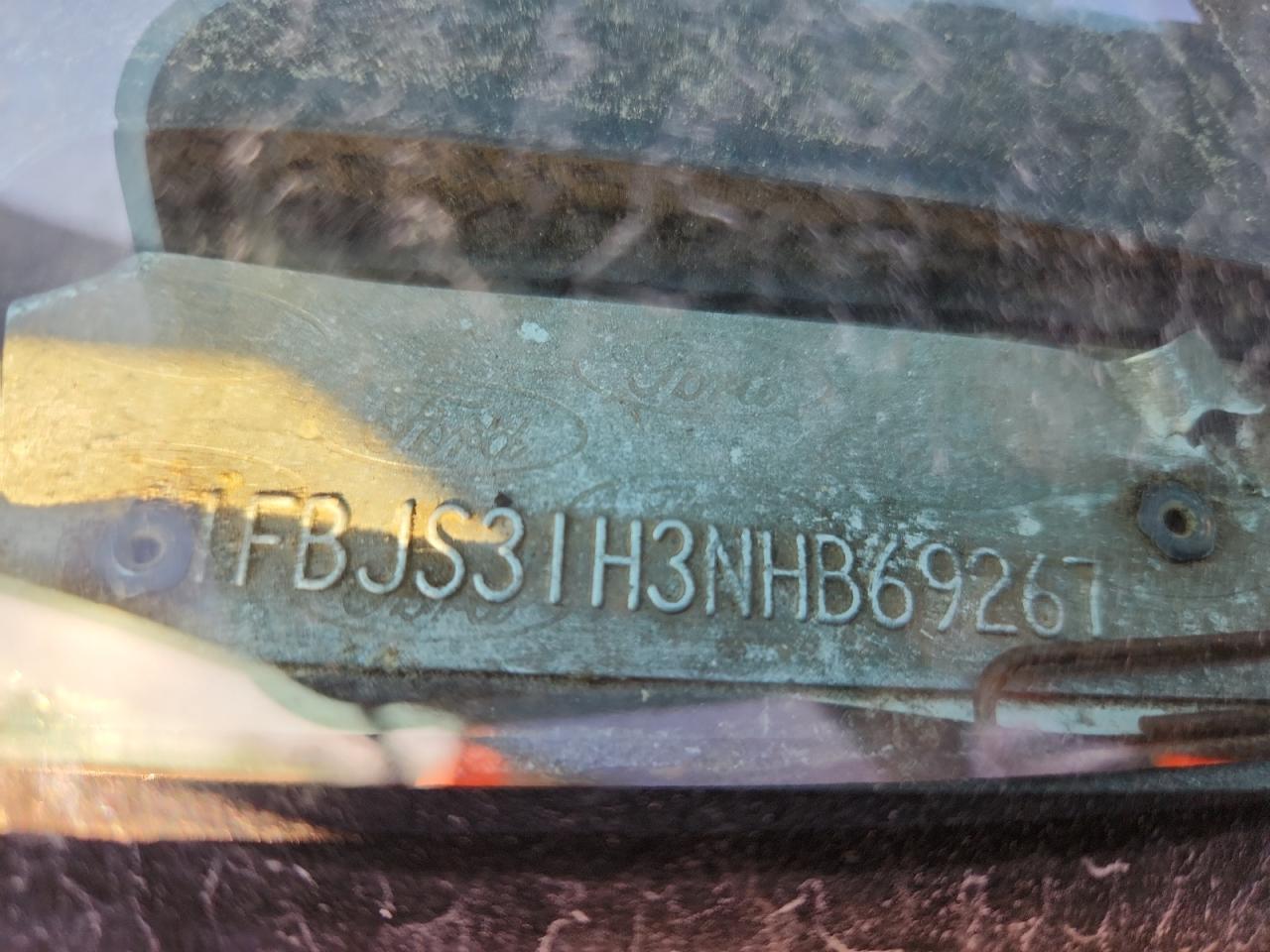 1992 Ford Econoline E350 Super Duty VIN: 1FBJS31H3NHB69267 Lot: 91897575