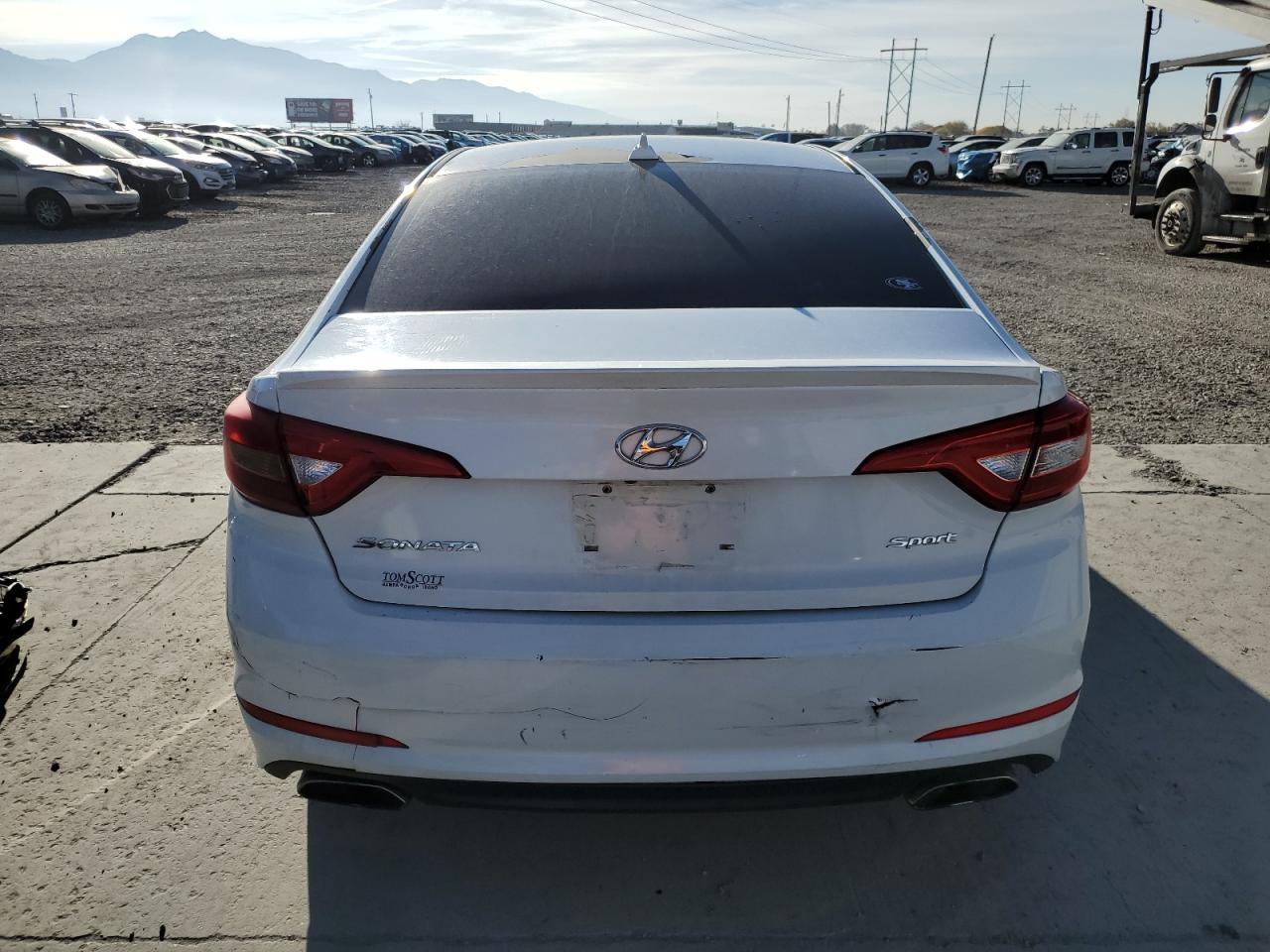 2017 Hyundai Sonata Sport VIN: 5NPE34AF2HH438444 Lot: 92038055