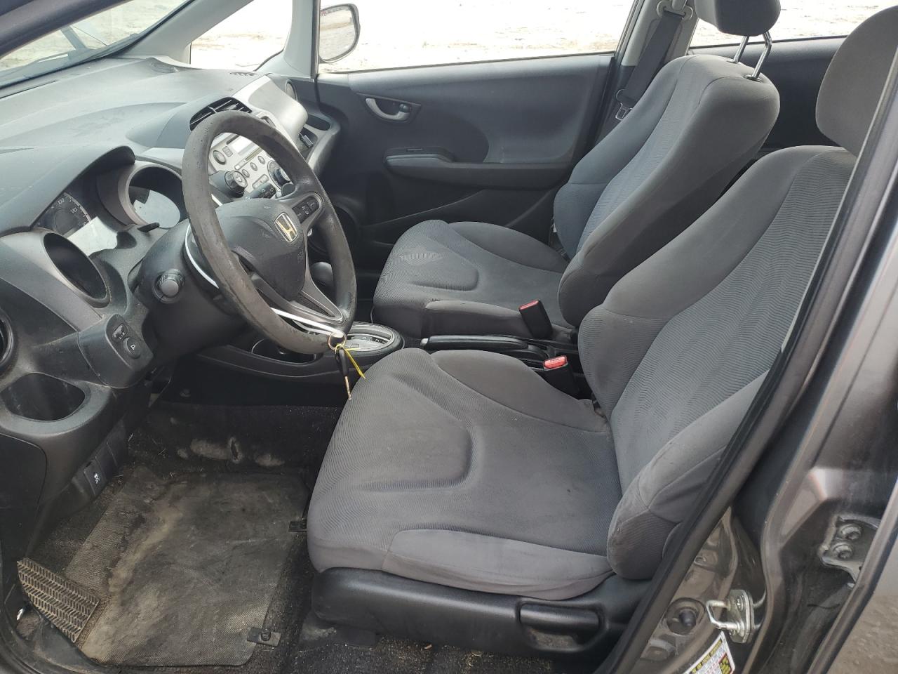 2011 Honda Fit VIN: JHMGE8H37BS005585 Lot: 93610465