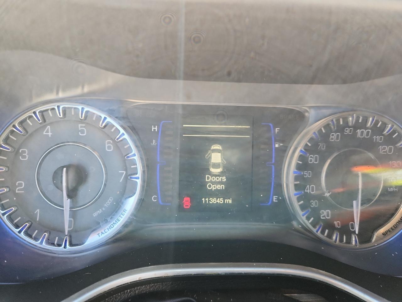 2015 Chrysler 200 Limited VIN: 1C3CCCAB1FN580641 Lot: 92525405