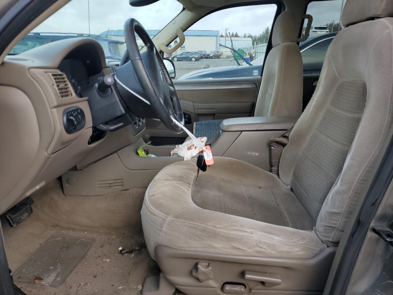 2004 Ford Explorer Xlt VIN: 1FMZU73K94UB95298 Lot: 90720685