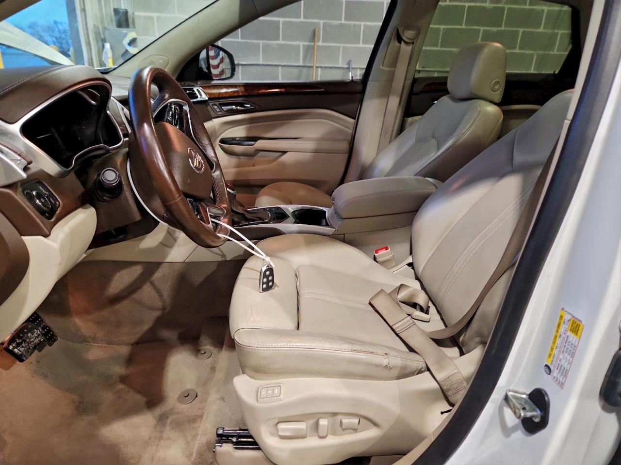 2016 Cadillac Srx Performance Collection VIN: 3GYFNCE34GS563629 Lot: 93960055