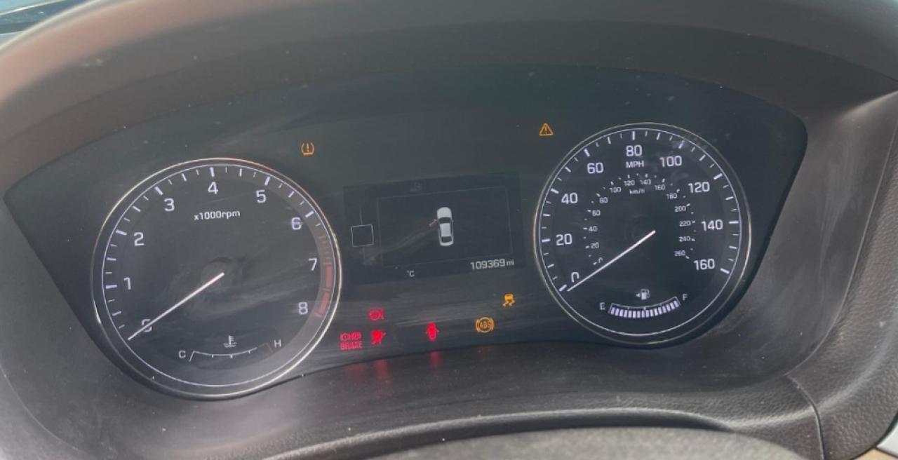 2015 Hyundai Genesis 3.8L VIN: KMHGN4JE7FU044267 Lot: 91042495